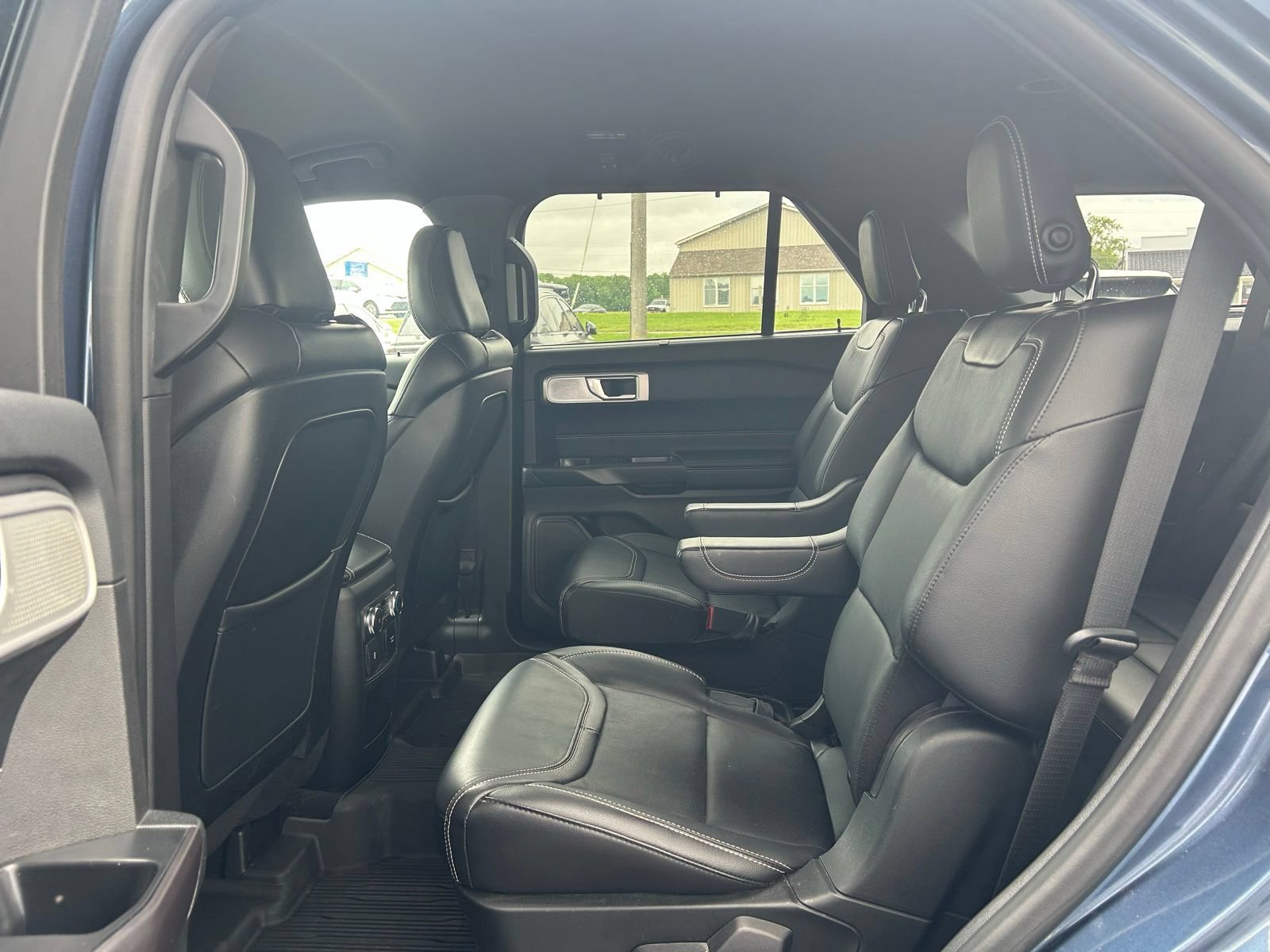 Used 2020 Ford Explorer ST w/ ST High-Performance Pack AWD/4WD image 29