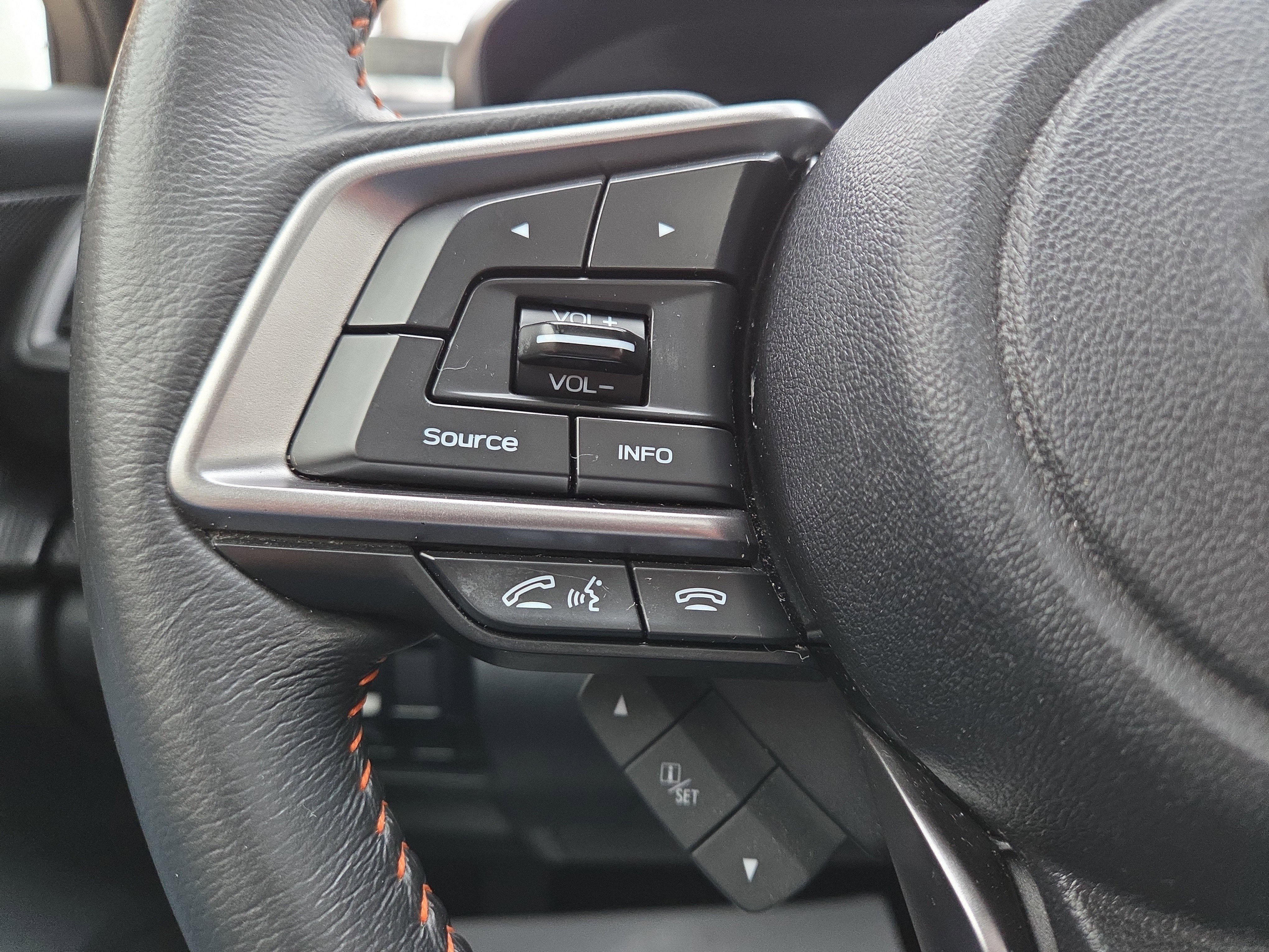 Used 2023 Subaru Crosstrek 2.0i Premium image 18