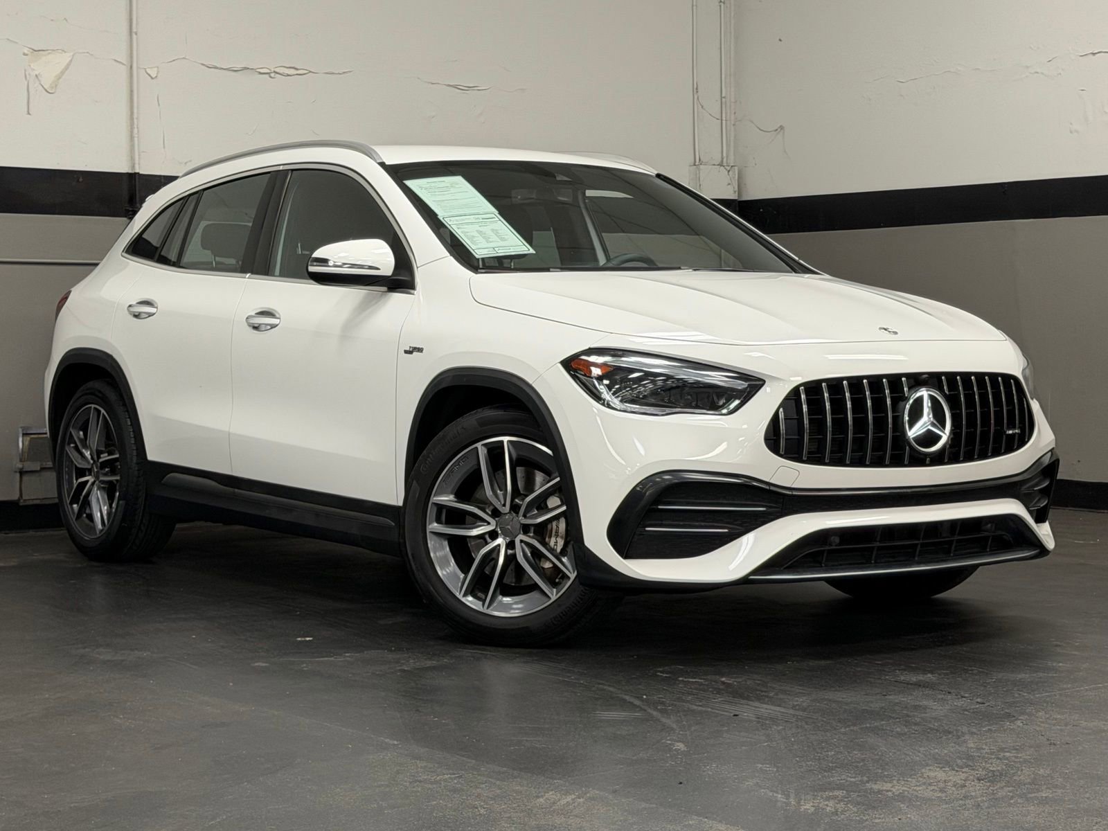 Used 2023 Mercedes-Benz GLA 35 AMG 4MATIC image 2