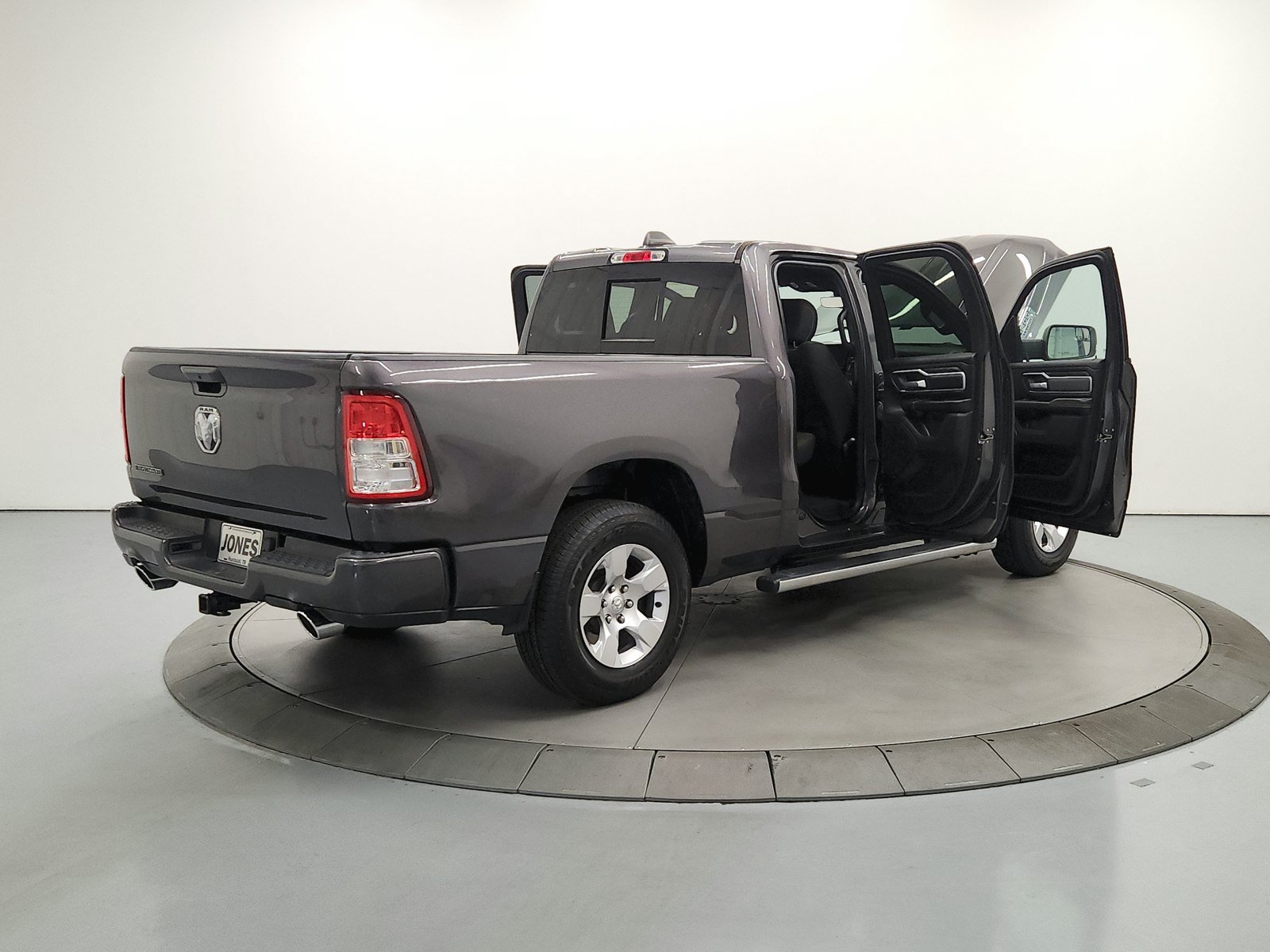 Used 2022 RAM 1500 Big Horn RWD image 16