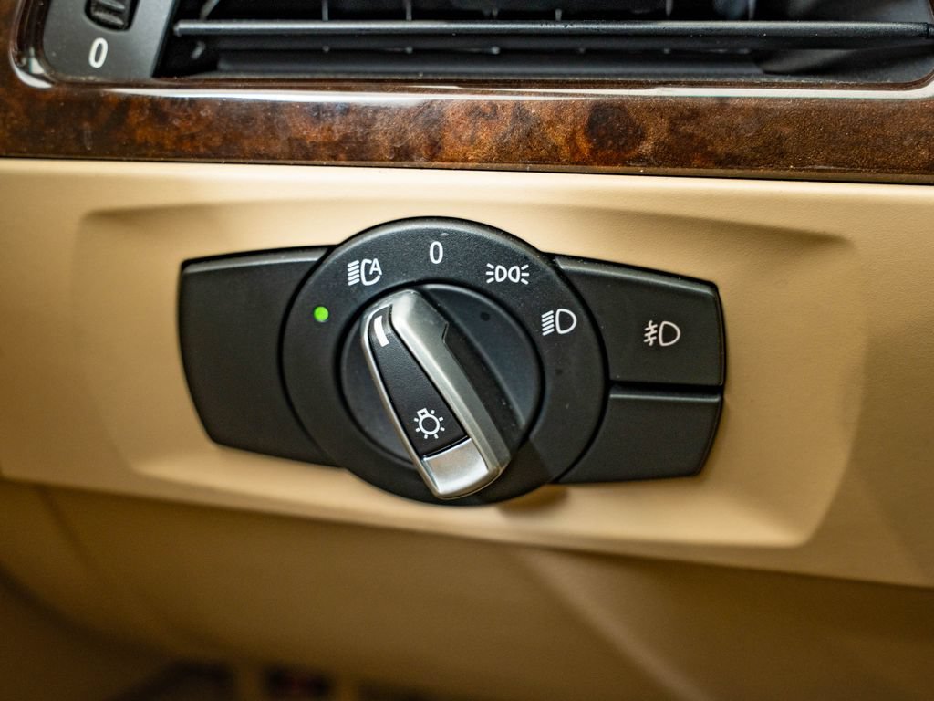 Used 2010 BMW 328i Sedan RWD image 26