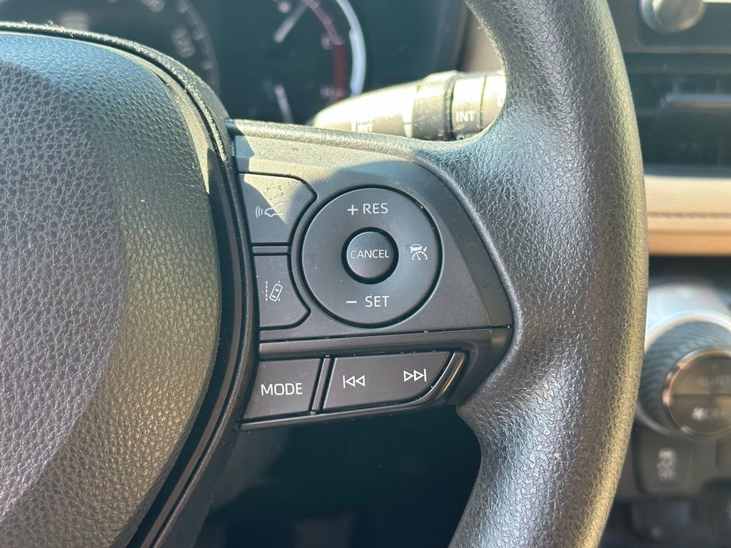 Used 2023 Toyota RAV4 XLE image 10