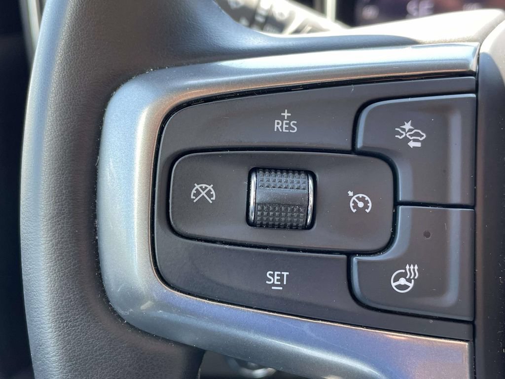 Used 2025 Chevrolet Silverado 1500 LT RWD image 23
