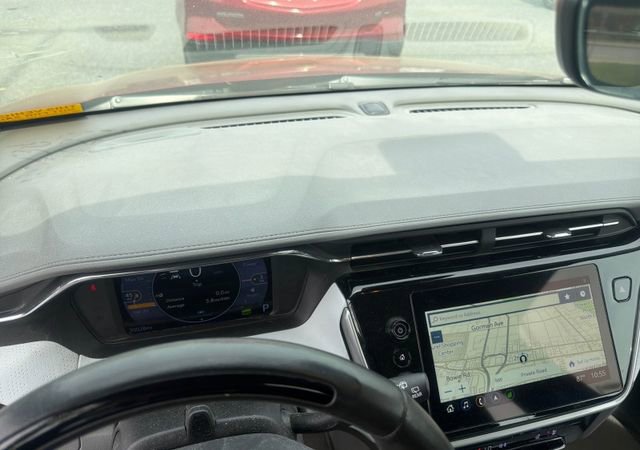 Used 2023 Chevrolet Bolt EUV Premier w/ Sun & Sound Package image 8