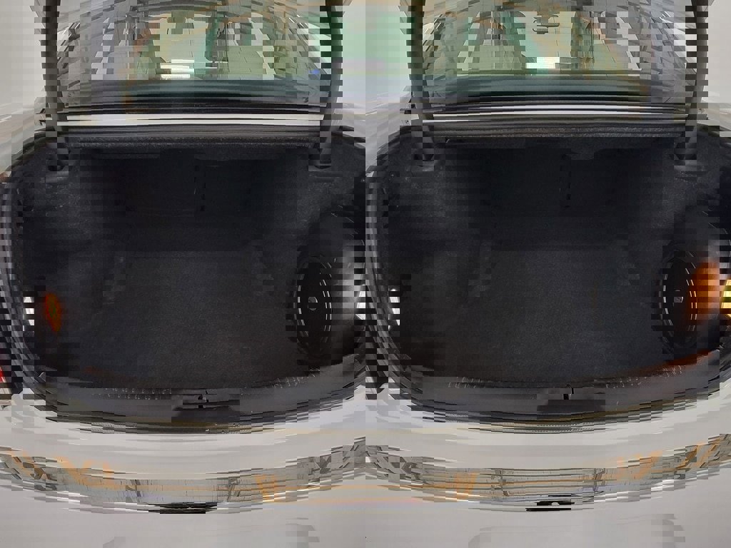 Used 2019 Chrysler 300 Touring L w/ Quick Order Package 22F image 29