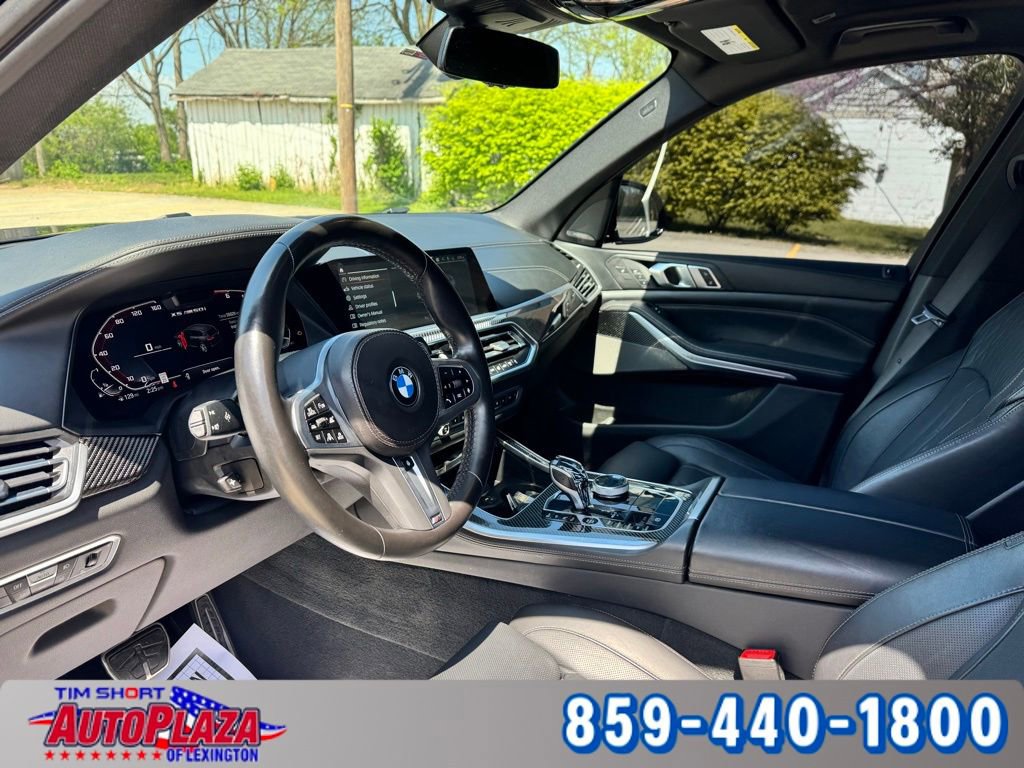 Used 2022 BMW X5 M50i w/ Executive Package image 3