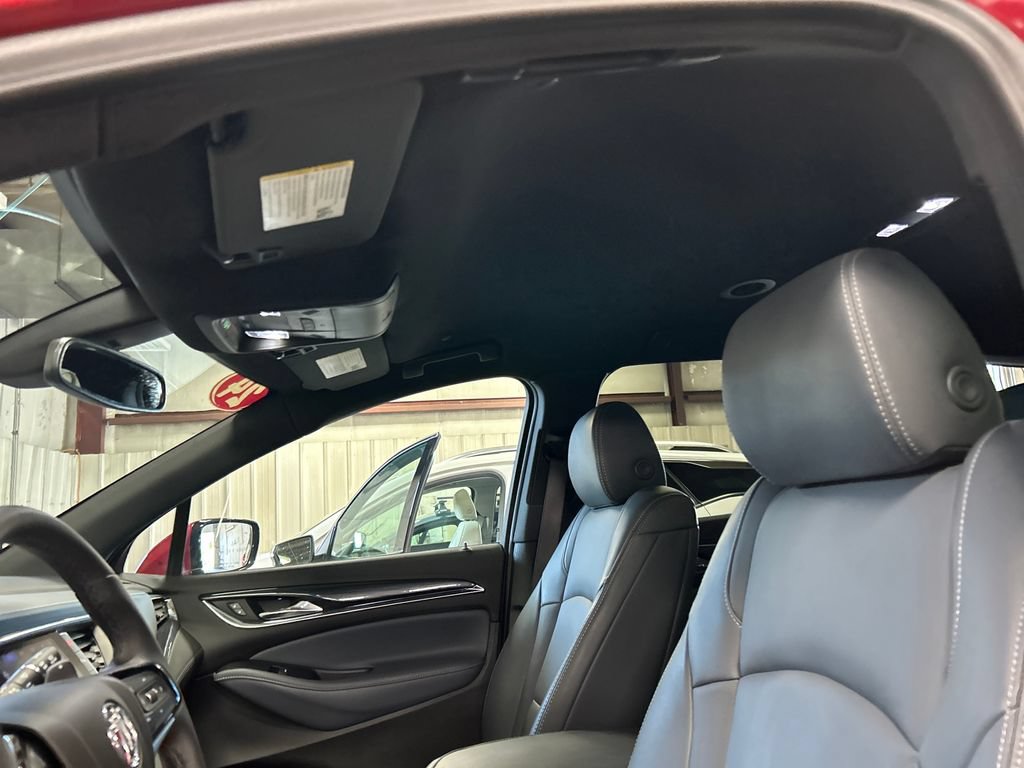 Used 2024 Buick Enclave Essence AWD/4WD image 13