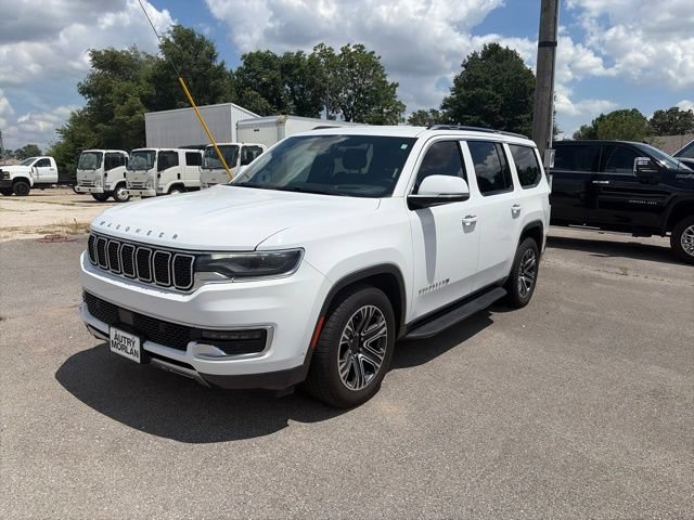 Used 2022 Jeep Wagoneer Series III AWD/4WD image 2