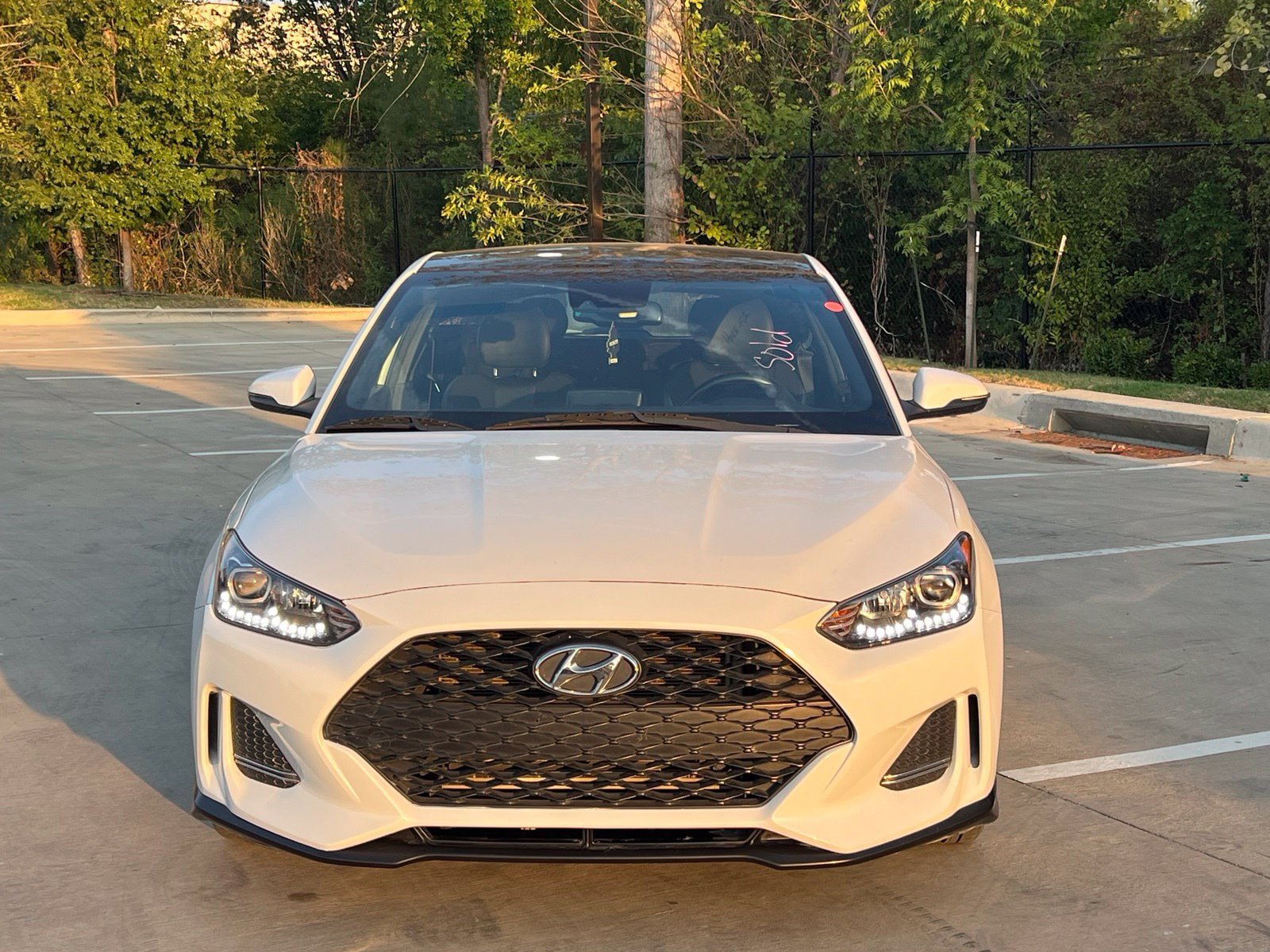 Used 2019 Hyundai Veloster Turbo FWD image 2