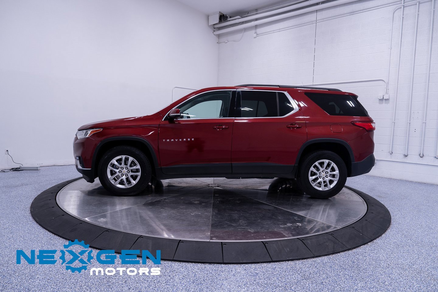 Used 2020 Chevrolet Traverse LT image 31