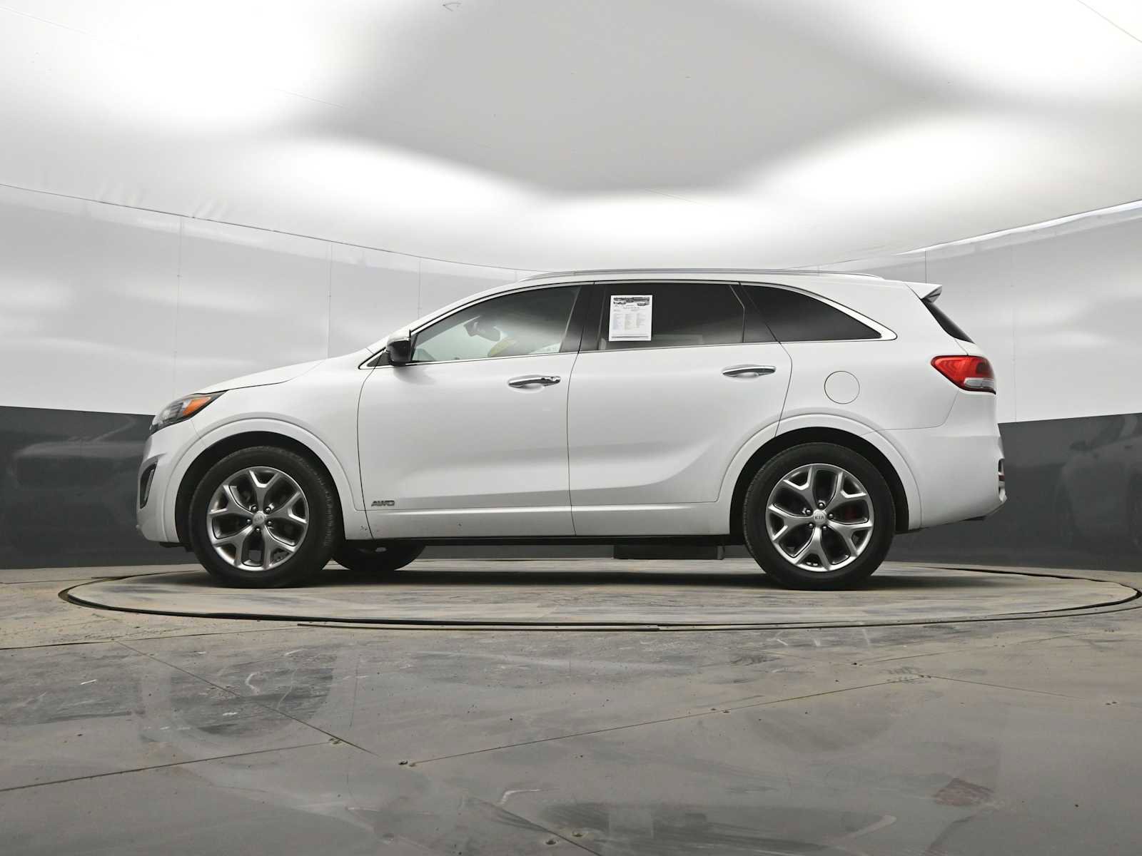 Used 2018 Kia Sorento SX image 34