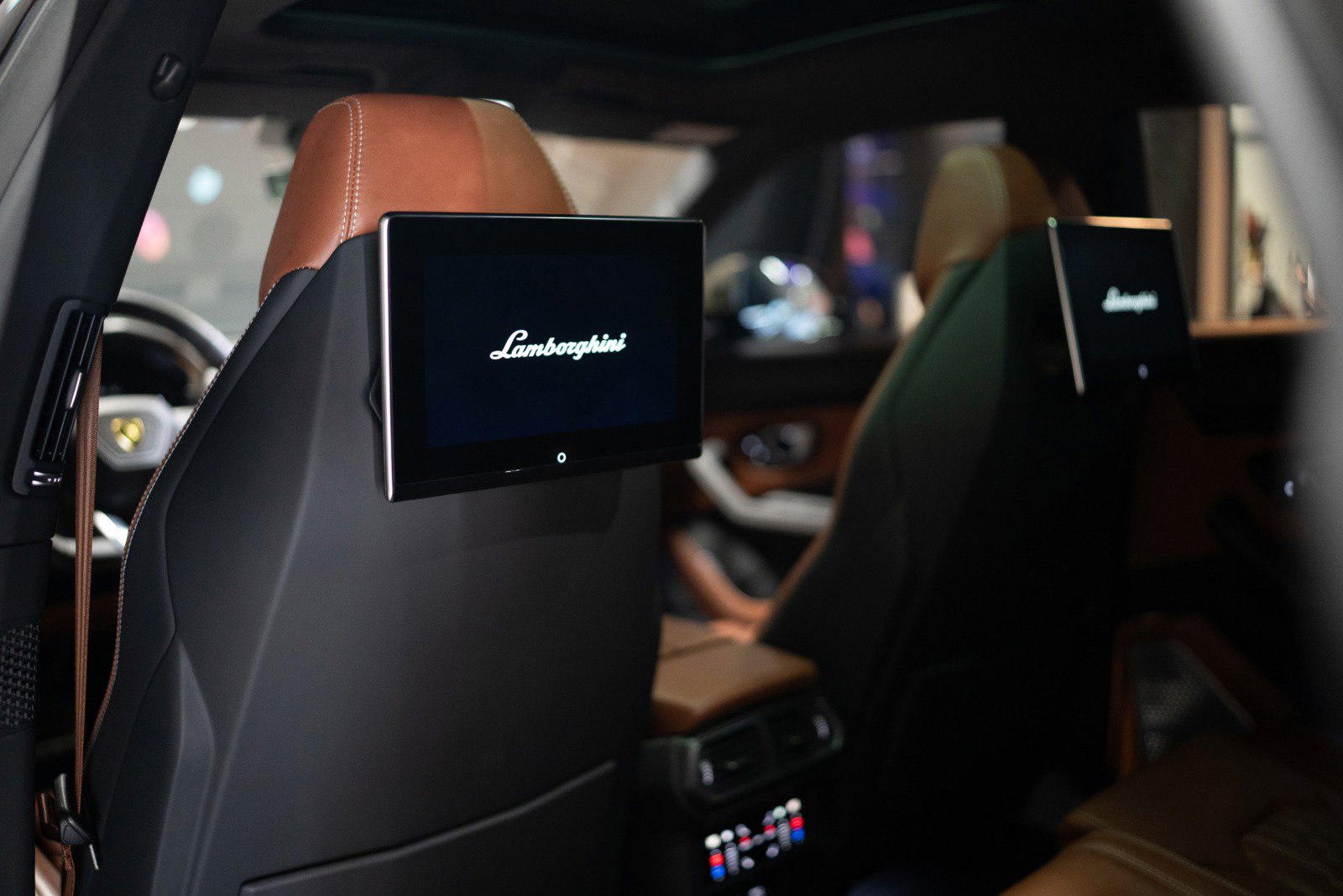 Used 2023 Lamborghini Urus S image 17