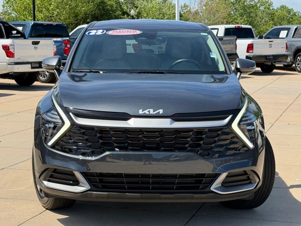 Used 2024 Kia Sportage EX image 2
