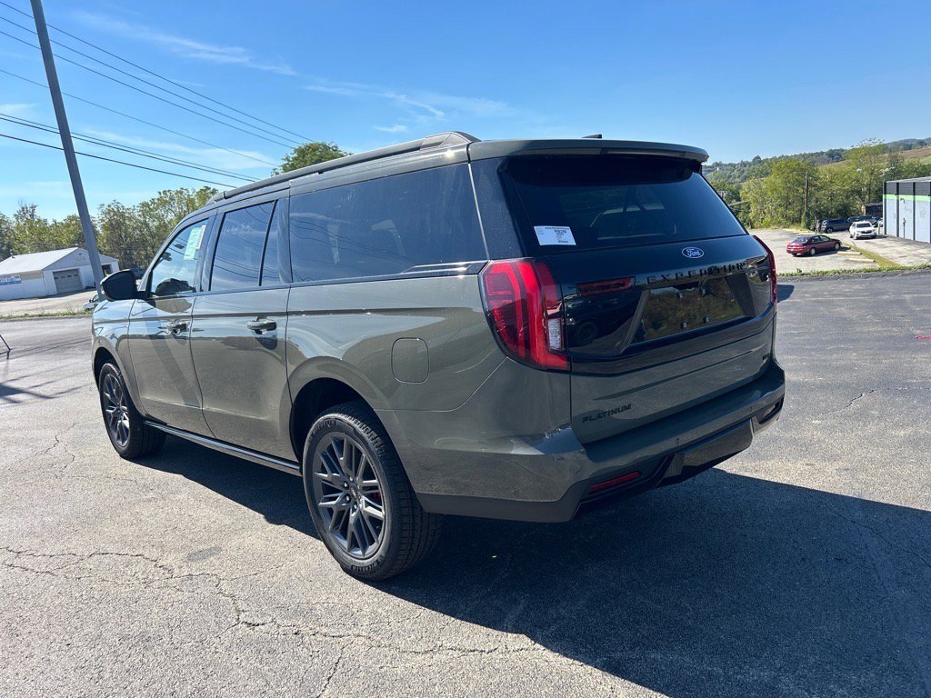 New 2025 Ford Expedition Max Platinum image 3