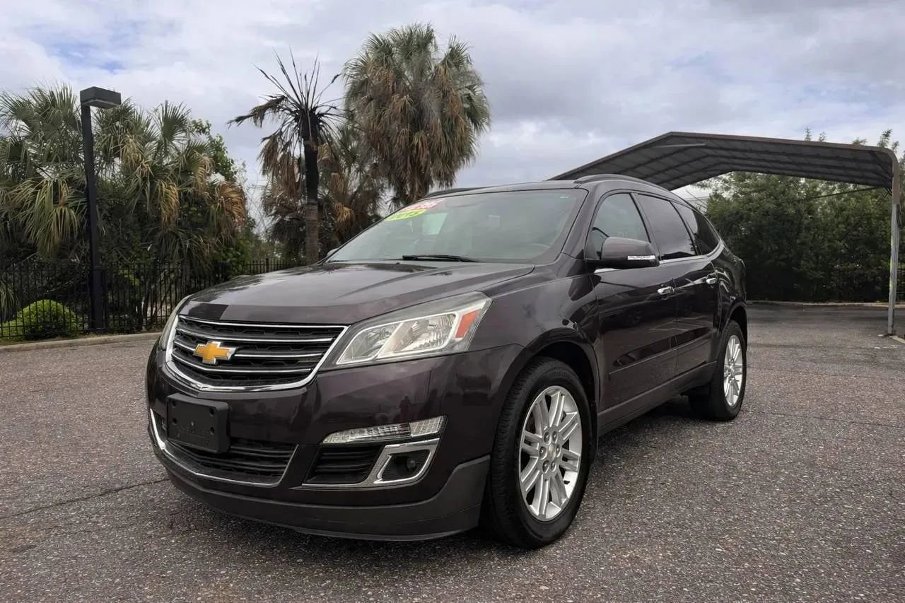 Used 2015 Chevrolet Traverse LT w/ Style and Technology Package AWD/4WD image 1