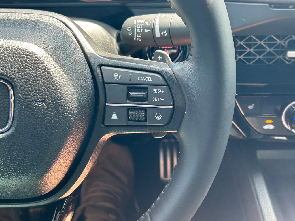 Used 2025 Honda Accord Sport image 36