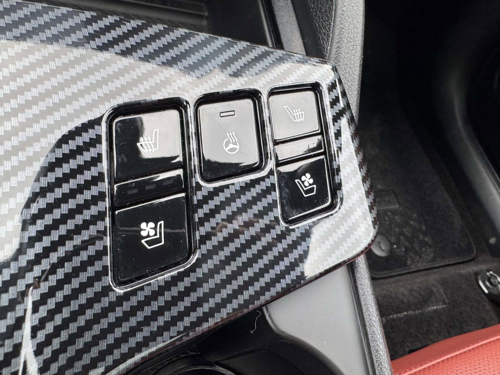 Used 2025 Kia Sportage SX Prestige image 41