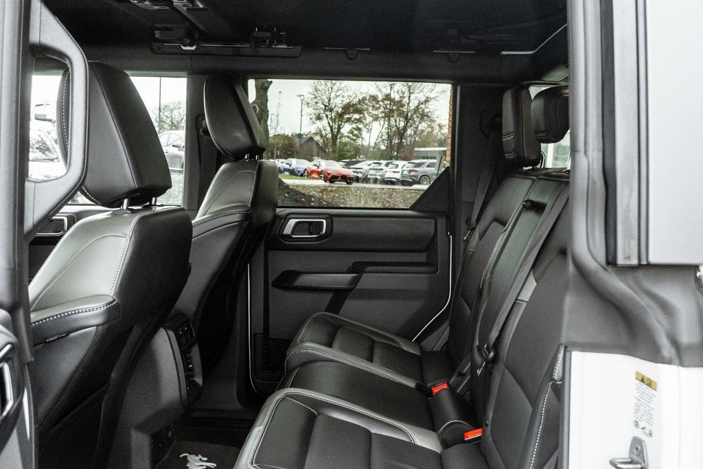 Used 2025 Ford Bronco Outer Banks image 24