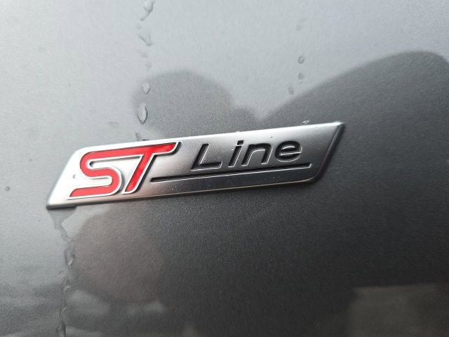 Used 2025 Ford Escape ST-Line image 12