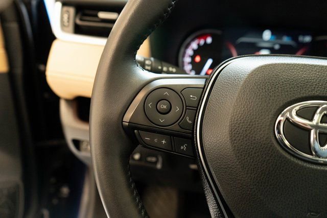 Used 2019 Toyota RAV4 Limited w/ Cold Weather Package image 23