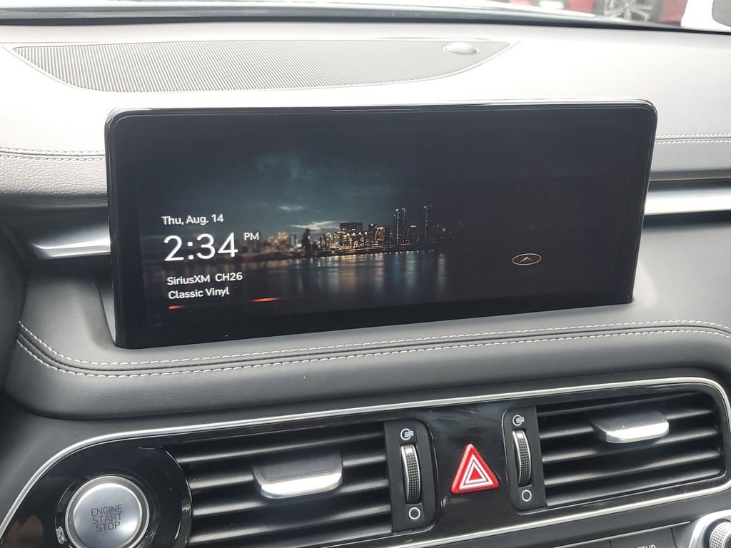 Used 2023 Genesis G70 2.0T image 30