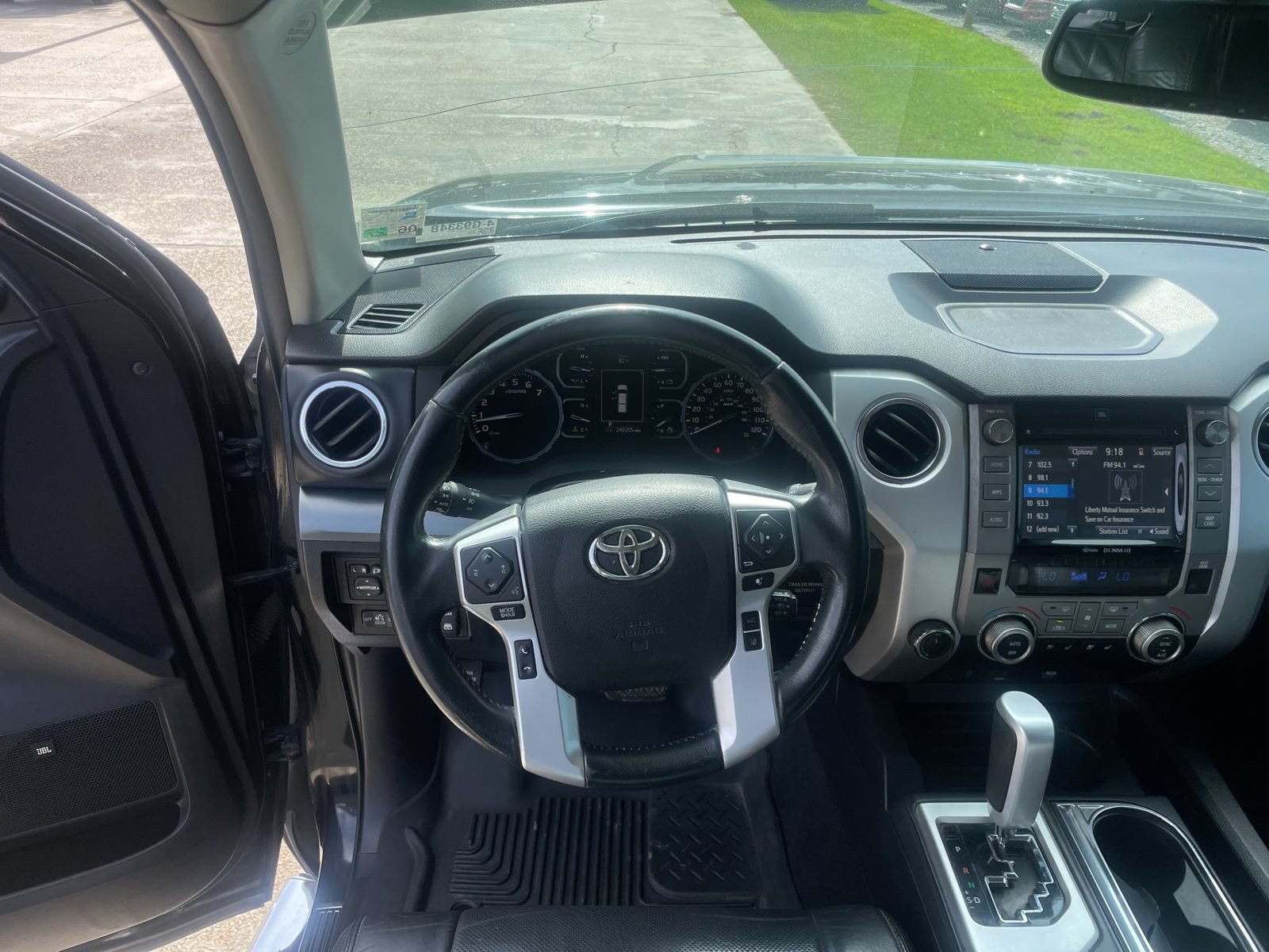 Used 2019 Toyota Tundra Platinum AWD/4WD image 11