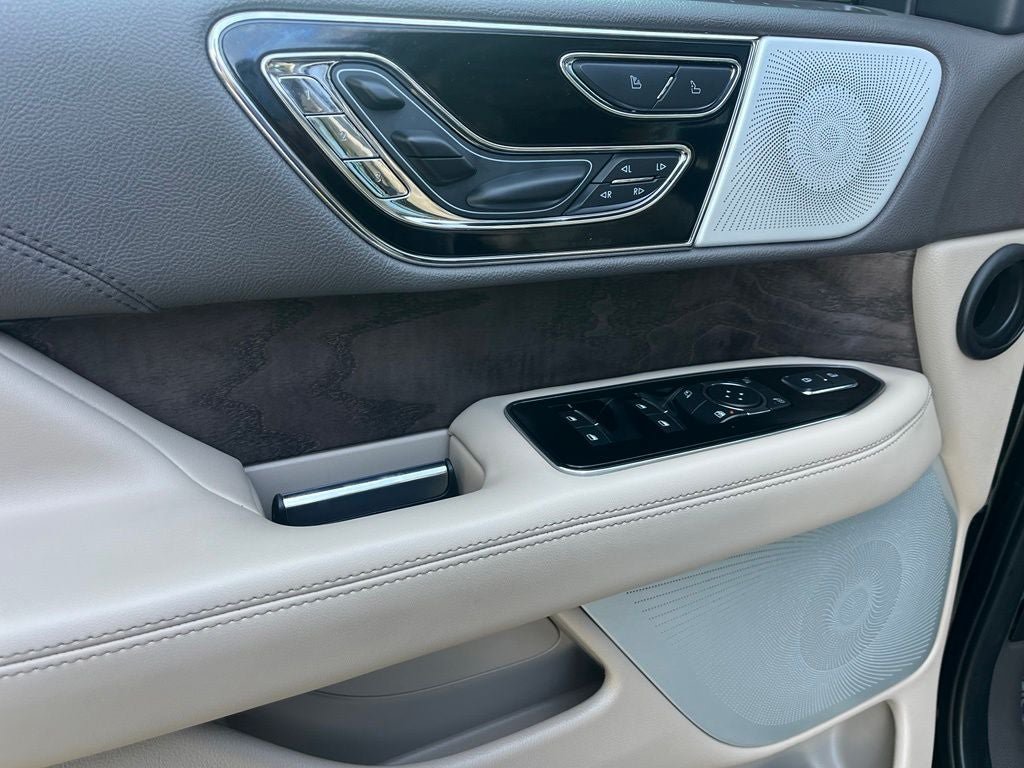 Certified 2023 Lincoln Navigator L Reserve AWD/4WD image 43