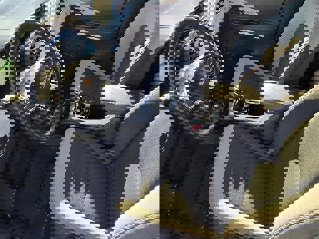 Used 2020 Chevrolet Bolt LT image 14