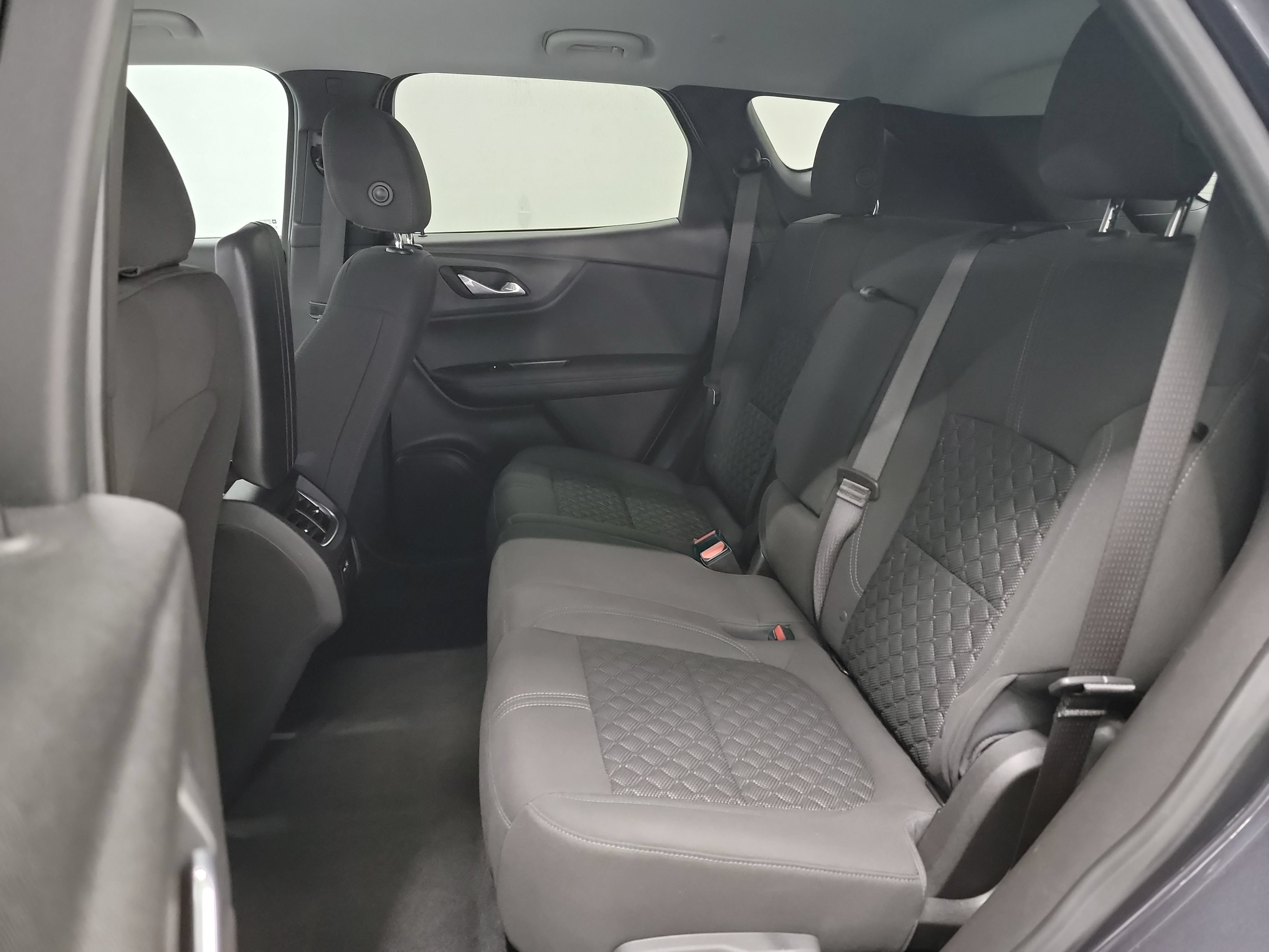 Used 2021 Chevrolet Blazer LT FWD image 27