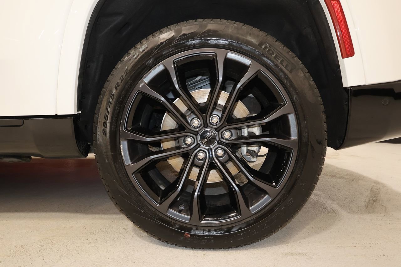 Used 2023 Jeep Grand Wagoneer Series II image 36
