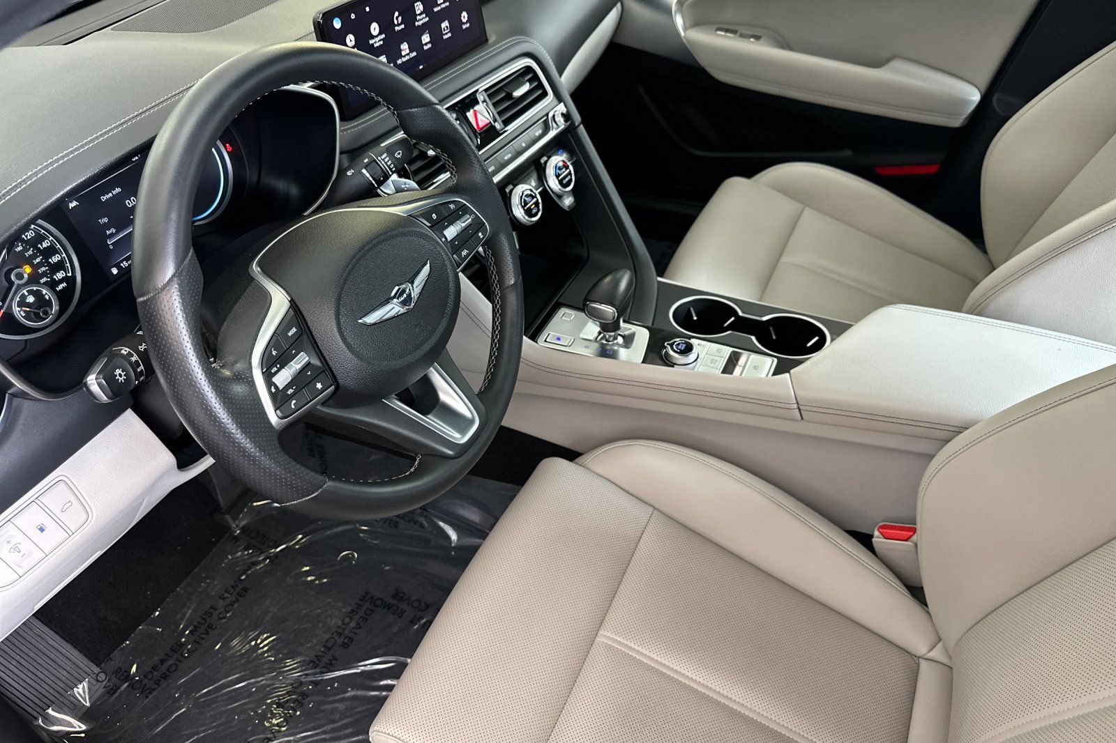 Used 2023 Genesis G70 2.0T RWD image 13