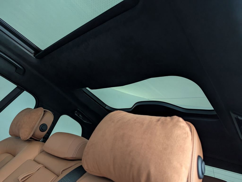 Used 2021 BMW X7 M50i image 69