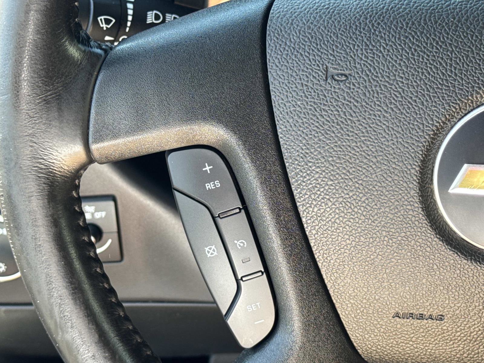 Used 2023 Chevrolet Express 3500 w/ Power Convenience Package image 7