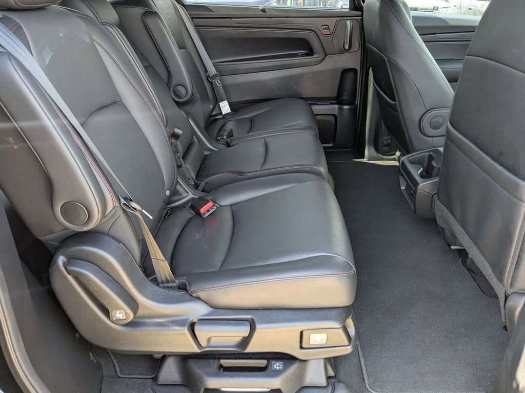 Used 2025 Honda Odyssey Sport-L image 31