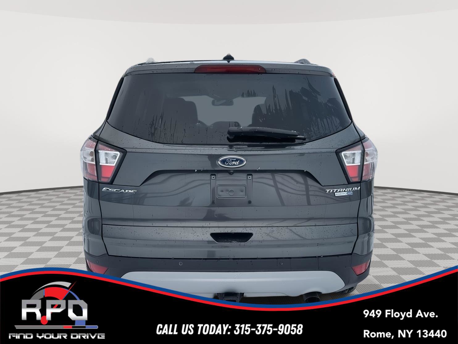 Used 2018 Ford Escape Titanium image 4