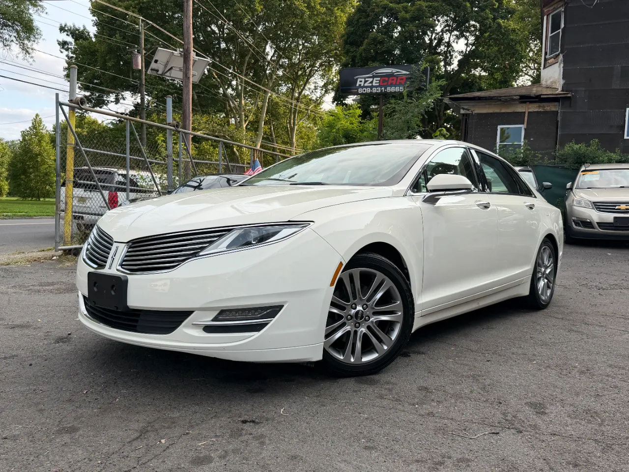 Used 2013 Lincoln MKZ FWD image 5