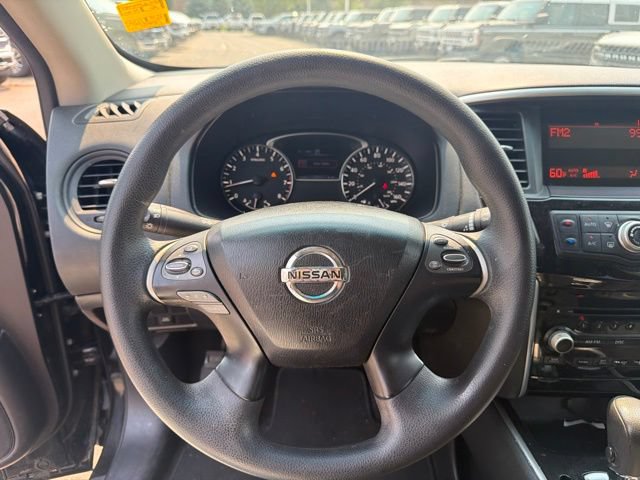 Used 2016 Nissan Pathfinder S AWD/4WD image 17
