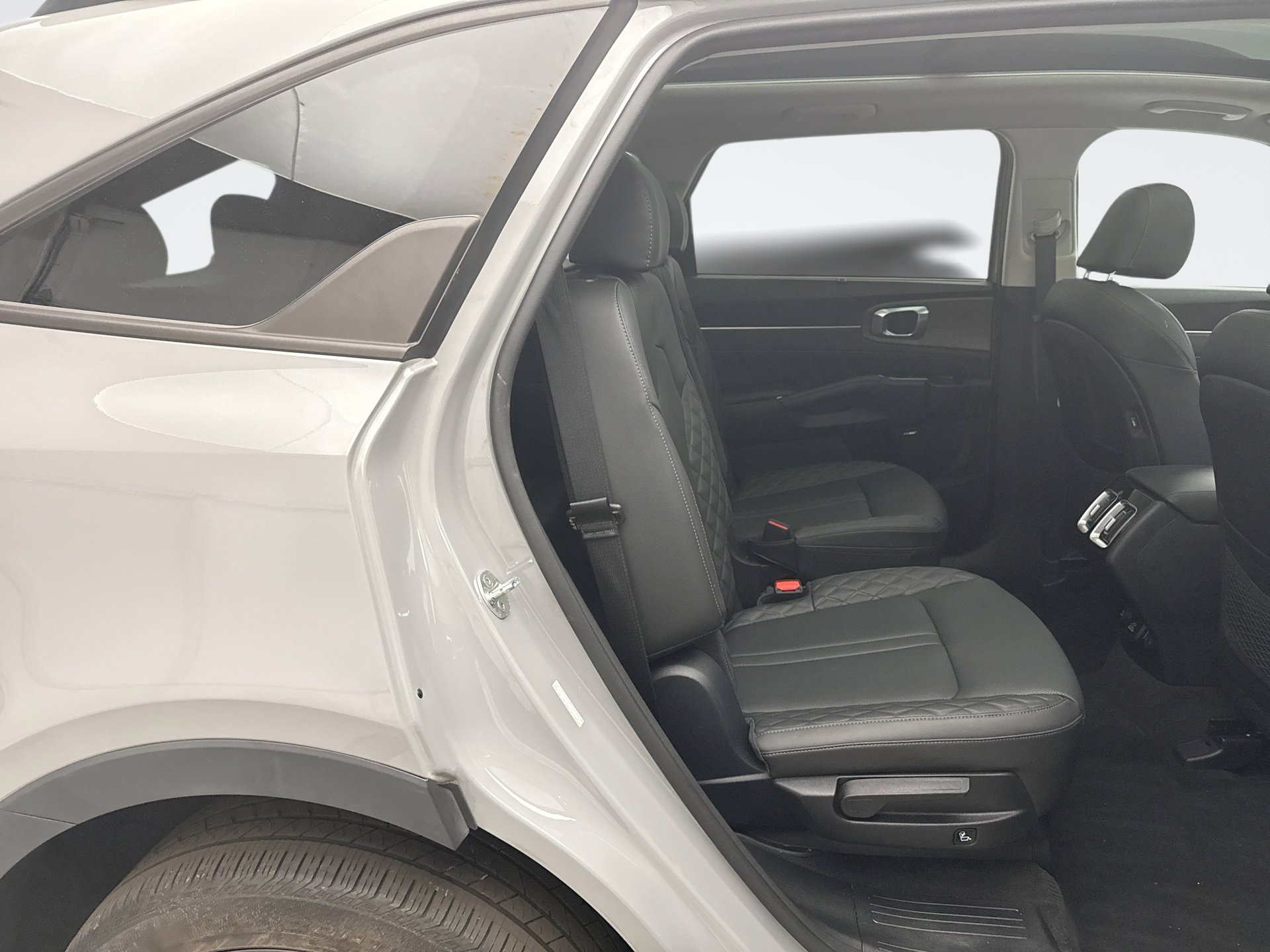 Used 2023 Kia Sorento SX Prestige image 21