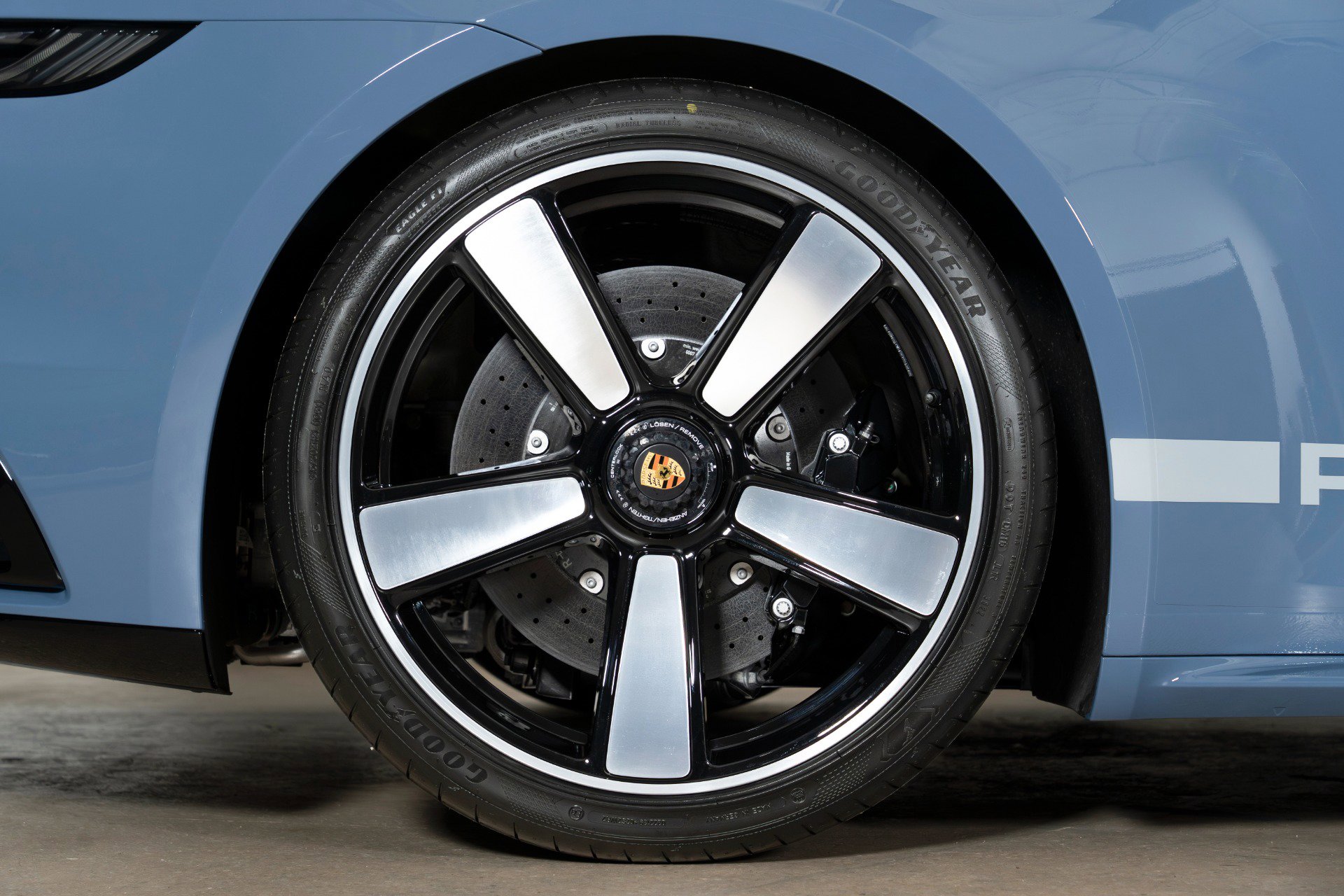 Used 2023 Porsche 911 Sport Classic image 47