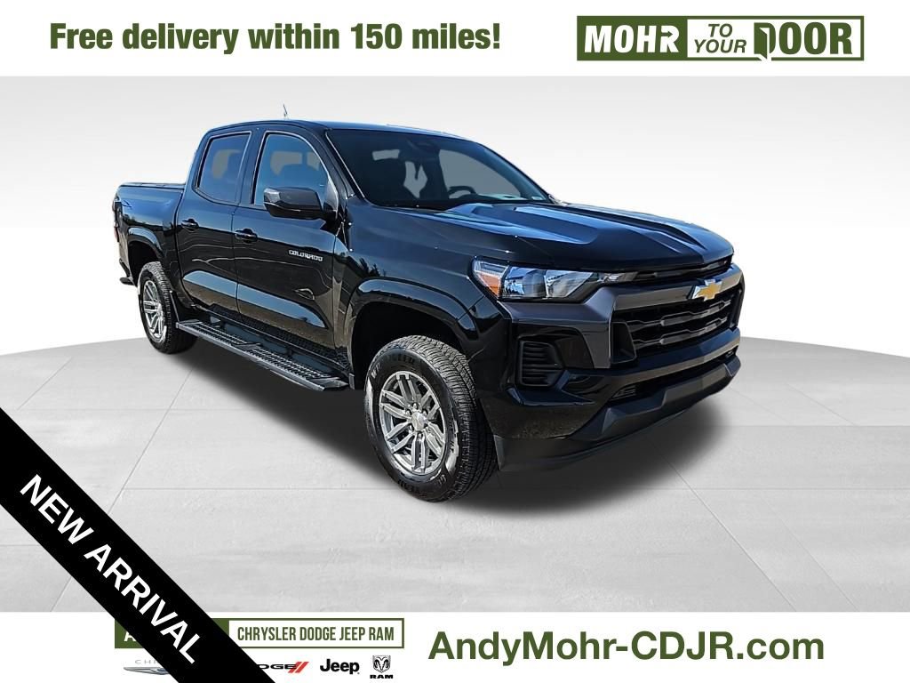Used 2025 Chevrolet Colorado LT image 1