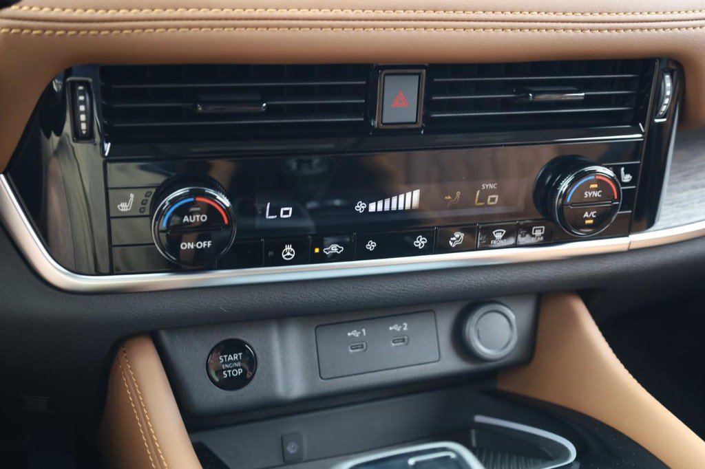 New 2026 Nissan Rogue Platinum AWD/4WD image 13