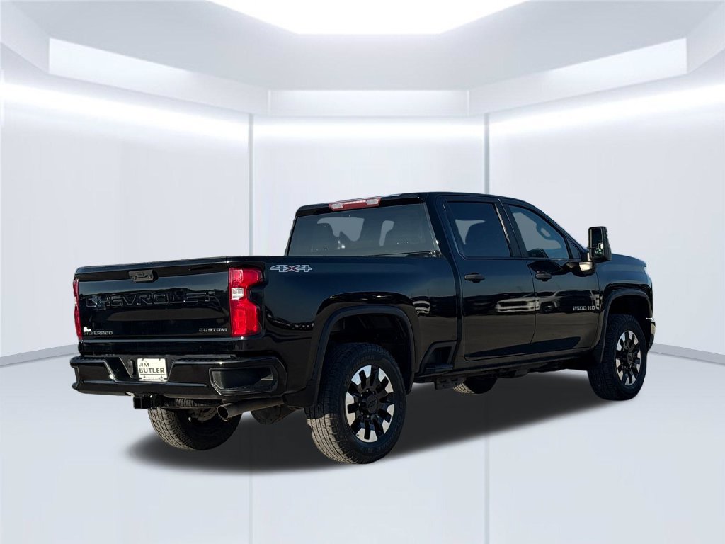 Used 2020 Chevrolet Silverado 2500 Custom w/ Custom Value Package AWD/4WD image 5