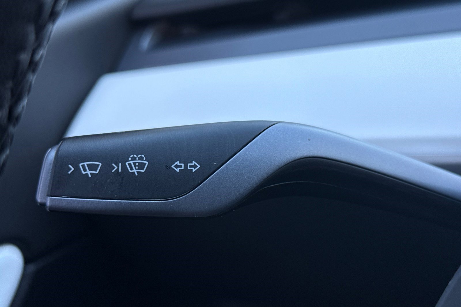 Used 2022 Tesla Model Y Performance image 29