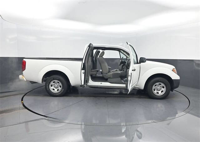 Used 2019 Nissan Frontier S image 27