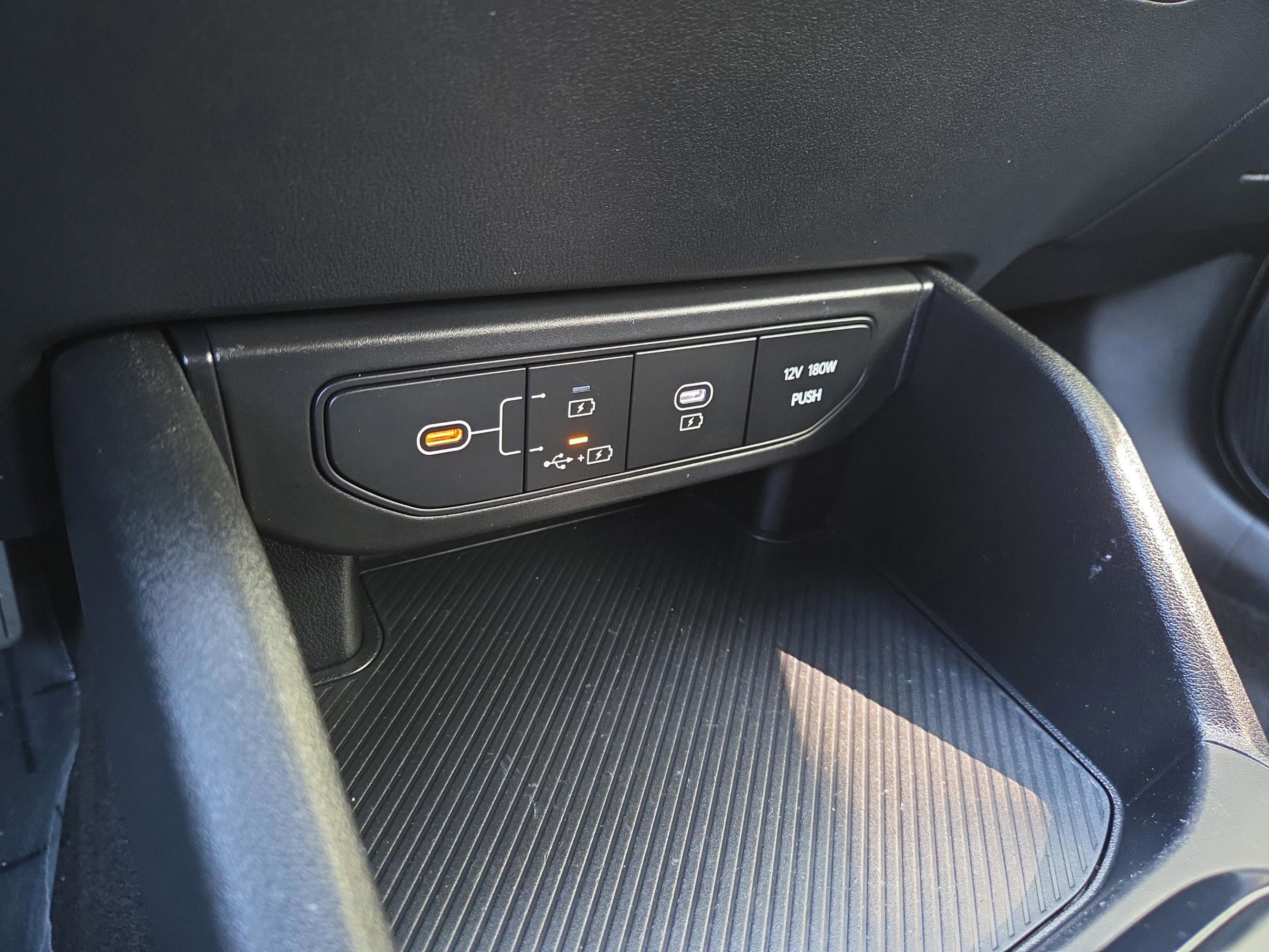 Used 2025 Kia K4 LXS image 22