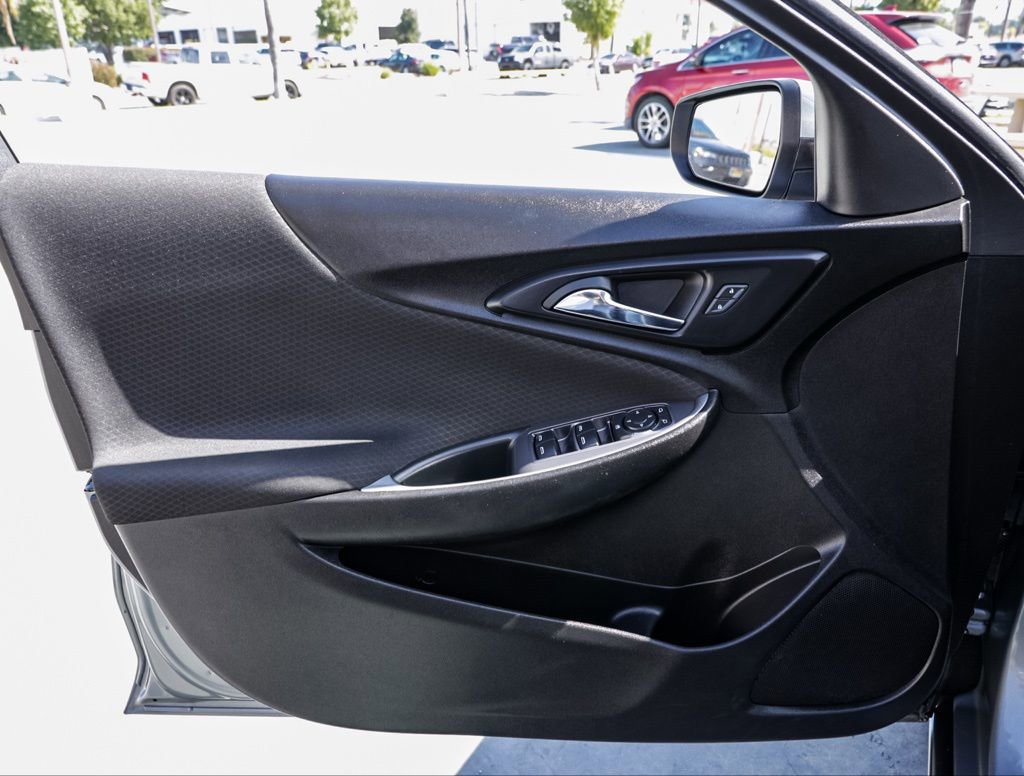 Used 2024 Chevrolet Malibu LT image 14