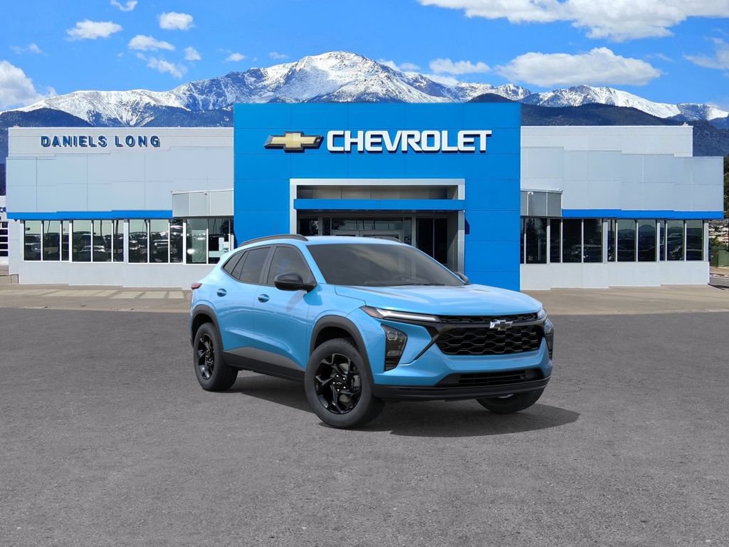 New 2026 Chevrolet Trax LT w/ Midnight Edition FWD image 1