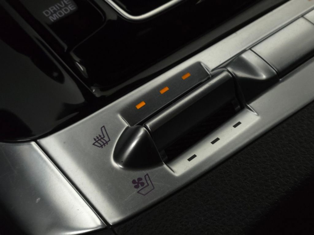 Used 2024 Kia Carnival SX image 5