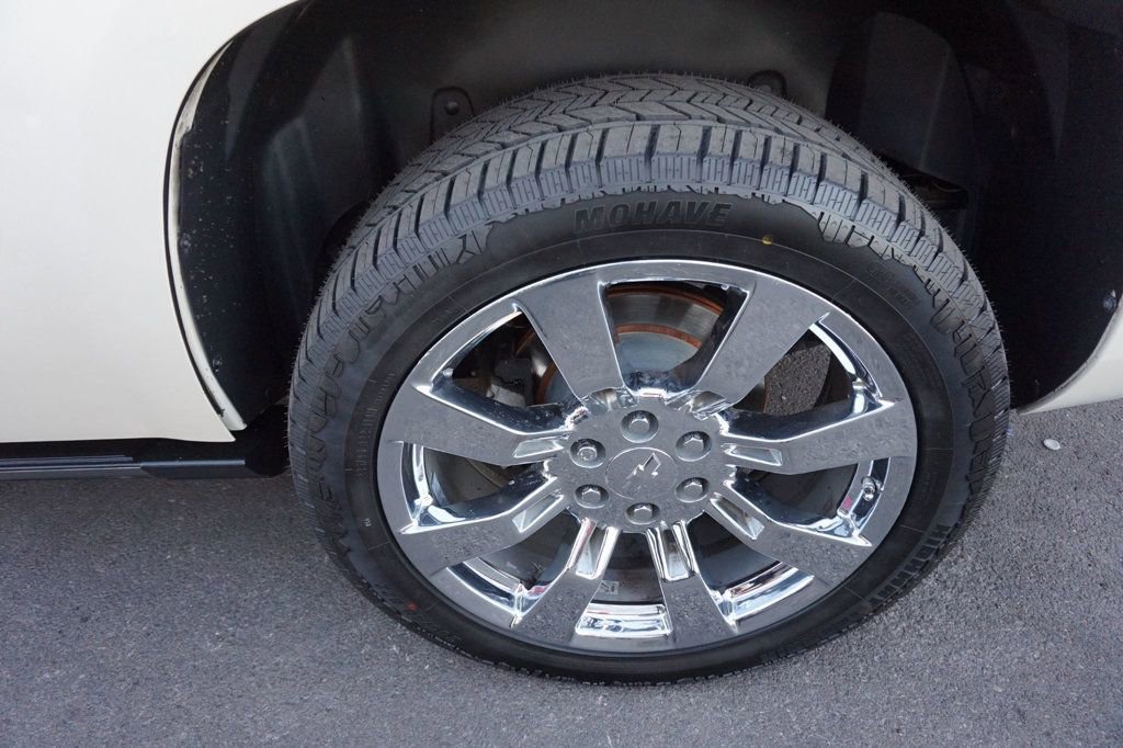 Used 2008 Chevrolet Tahoe LTZ w/ LTZ Preferred Equipment Group image 14