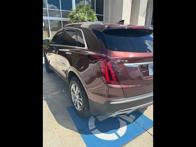 Certified 2022 Cadillac XT5 Premium Luxury w/ Technology Package FWD image 10